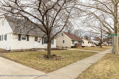 115 E Syringa Dr, Lansing, MI 48910 photo 2