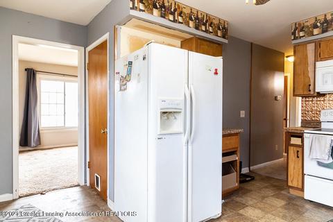 115 E Syringa Dr, Lansing, MI 48910 photo 12