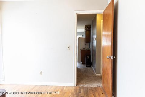 115 E Syringa Dr, Lansing, MI 48910 photo 22
