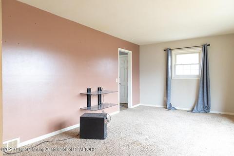 115 E Syringa Dr, Lansing, MI 48910 photo 5