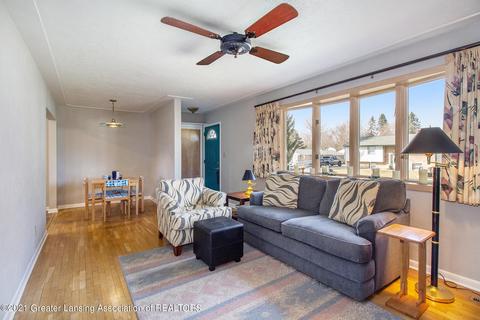 1787 Crest St, Haslett, MI 48840 photo 7