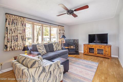 1787 Crest St, Haslett, MI 48840 photo 8