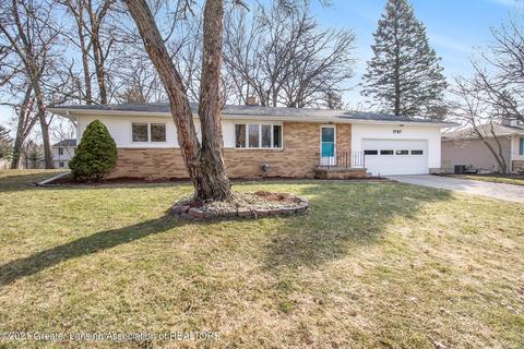 1787 Crest St, Haslett, MI 48840 photo 2