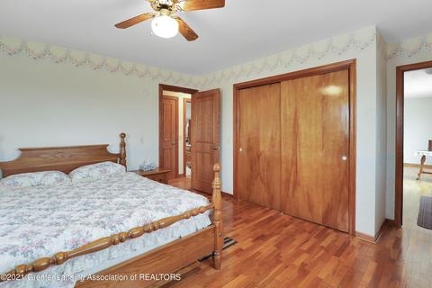 14501 S Wright Rd, Eagle, MI 48822 photo 10