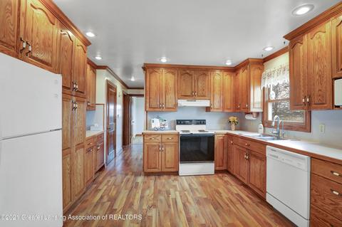 14501 S Wright Rd, Eagle, MI 48822 photo 3