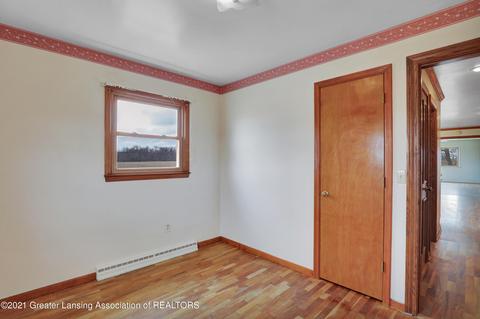 14501 S Wright Rd, Eagle, MI 48822 photo 13