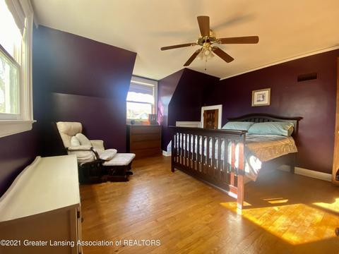 115 E Miller Rd, Lansing, MI 48911 photo 14