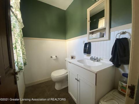 115 E Miller Rd, Lansing, MI 48911 photo 13