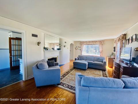 115 E Miller Rd, Lansing, MI 48911 photo 4