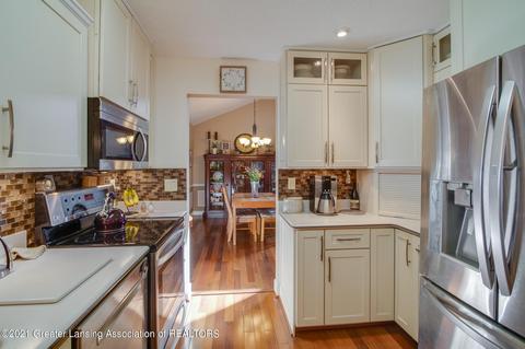804 Amesbury Dr, Dewitt, MI 48820 photo 44