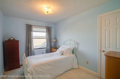 804 Amesbury Dr, Dewitt, MI 48820 photo 57