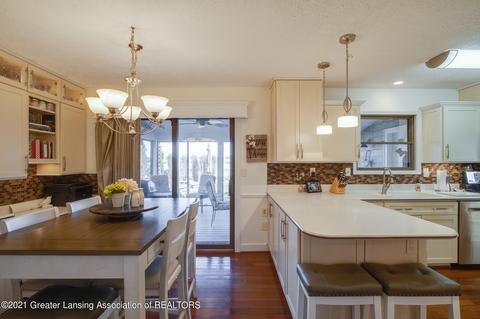 804 Amesbury Dr, Dewitt, MI 48820 photo 49
