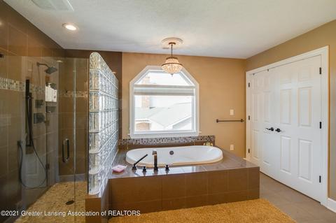 804 Amesbury Dr, Dewitt, MI 48820 photo 65