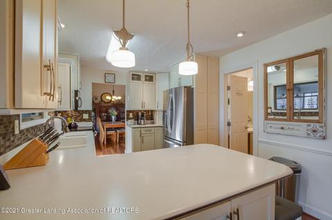 804 Amesbury Dr, Dewitt, MI 48820 photo 43
