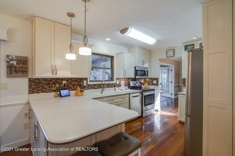 804 Amesbury Dr, Dewitt, MI 48820 photo 42