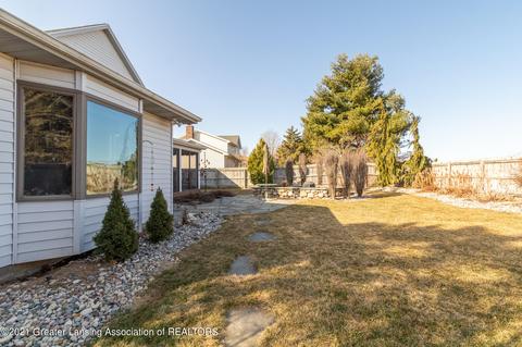 804 Amesbury Dr, Dewitt, MI 48820 photo 9