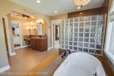 804 Amesbury Dr, Dewitt, MI 48820 photo 70