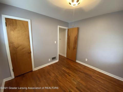 770 Fitting Ave, Lansing, MI 48917 photo 14
