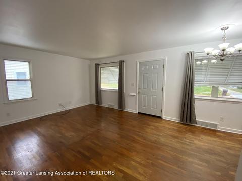 770 Fitting Ave, Lansing, MI 48917 photo 10