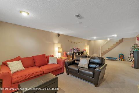 13146 Farm Ln, Dewitt, MI 48820 photo 36