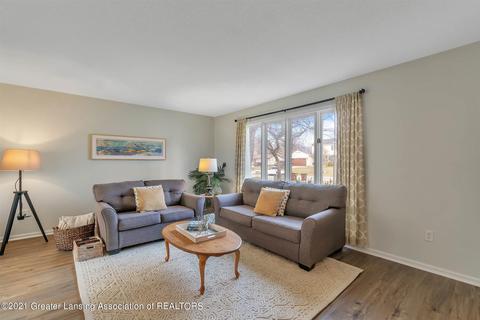 13146 Farm Ln, Dewitt, MI 48820 photo 5