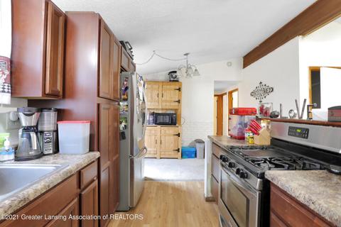 8001 Blackman Rd, Jackson, MI 49201 photo 9