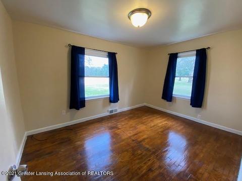 6428 E Clark Rd, Bath, MI 48808 photo 11
