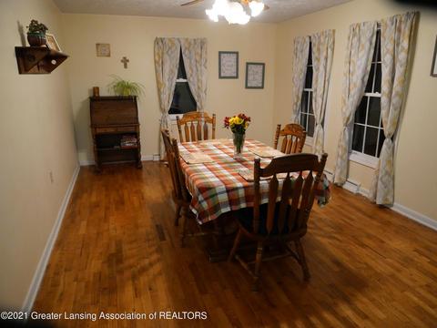1938 Phillips Ave, Holt, MI 48842 photo 12