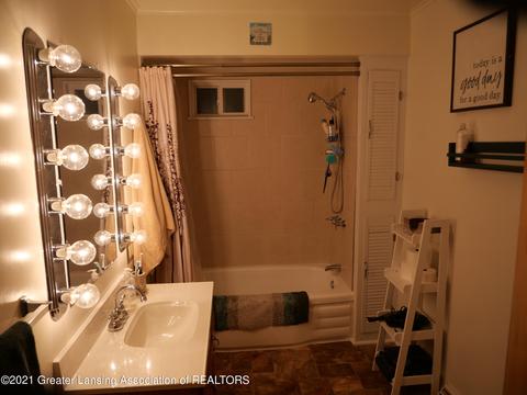 1938 Phillips Ave, Holt, MI 48842 photo 24