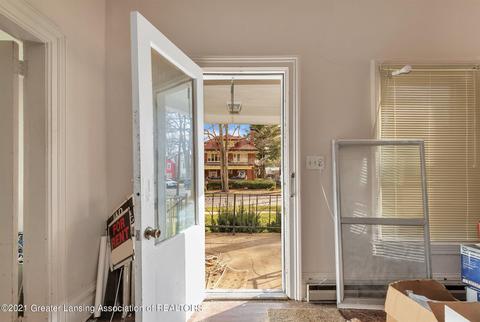 321 E Oak St, Mason, MI 48854 photo 7