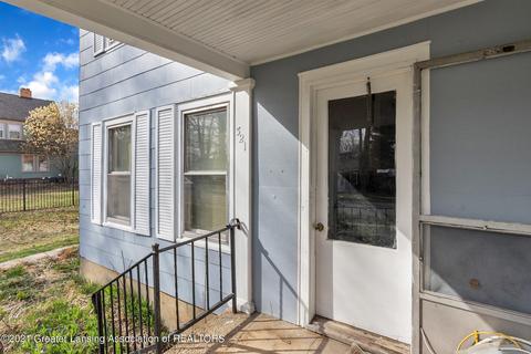 321 E Oak St, Mason, MI 48854 photo 6