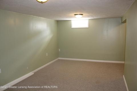 321 Iris Ave, Lansing, MI 48917 photo 19