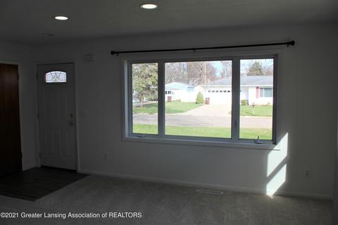 321 Iris Ave, Lansing, MI 48917 photo 10