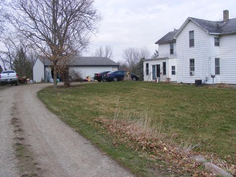 231 E Green St, Olivet, MI 49076 photo 4