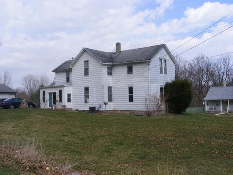 231 E Green St, Olivet, MI 49076 photo 3
