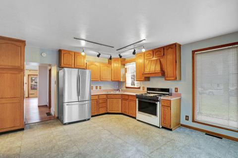 125 E Cavanaugh Rd, Lansing, MI 48910 photo 7
