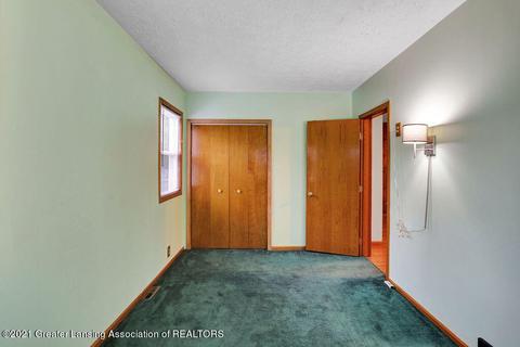 125 E Cavanaugh Rd, Lansing, MI 48910 photo 10