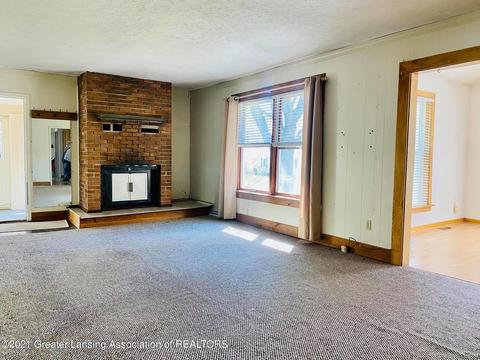 2012 Alpha St, Lansing, MI 48910 photo 3