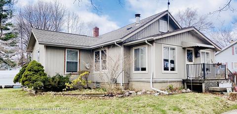 2012 Alpha St, Lansing, MI 48910 photo 1