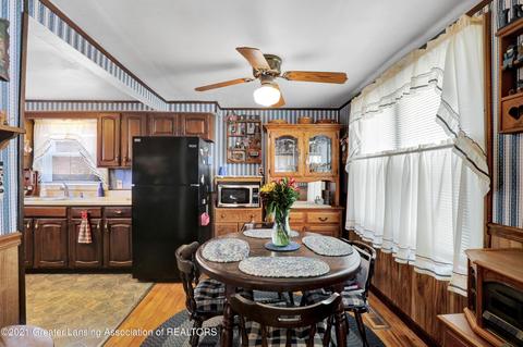 5651 Cade St, Haslett, MI 48840 photo 6
