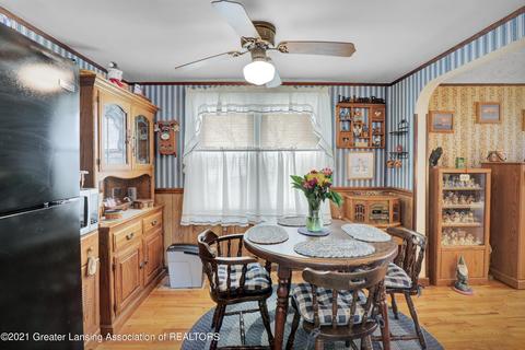 5651 Cade St, Haslett, MI 48840 photo 5