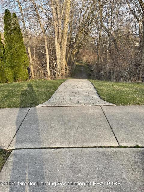 3620 Beech Tree Ln, Okemos, MI 48864 photo 1