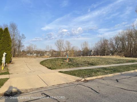 3620 Beech Tree Ln, Okemos, MI 48864 photo 6