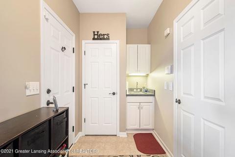 1229 Lobelia Ln, Dewitt, MI 48820 photo 21