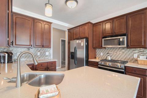 1229 Lobelia Ln, Dewitt, MI 48820 photo 7