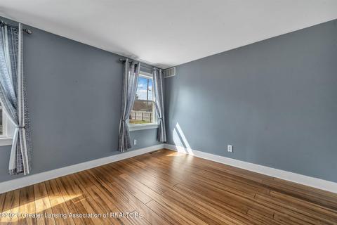 657 Fuller St, Williamston, MI 48895 photo 17