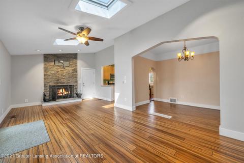 657 Fuller St, Williamston, MI 48895 photo 9