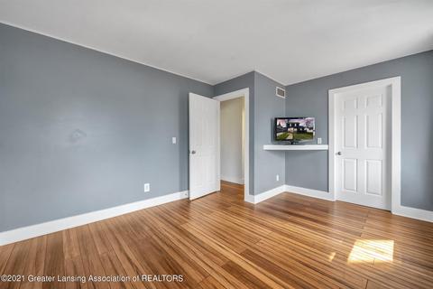 657 Fuller St, Williamston, MI 48895 photo 18