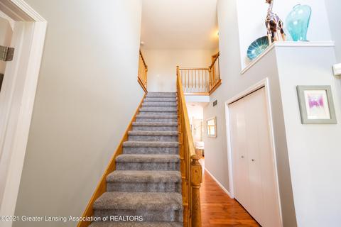 218 Oakwood Dr, Dewitt, MI 48820 photo 11