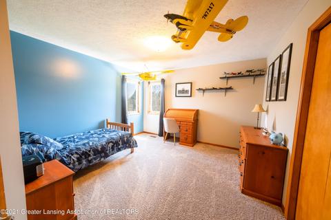 218 Oakwood Dr, Dewitt, MI 48820 photo 17